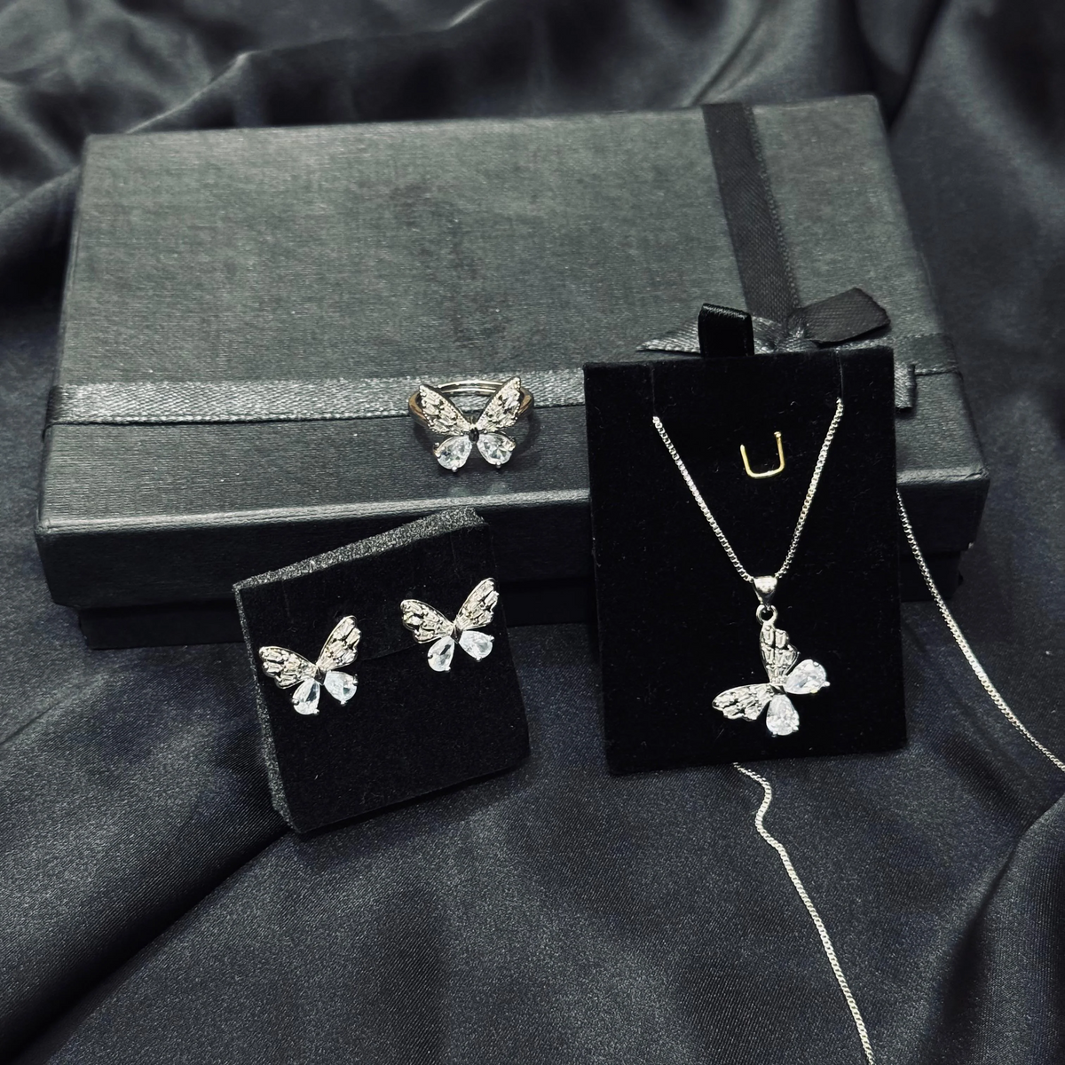 3 Pcs Luxury Stainless Steel Butterfly Locket Set