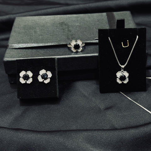 Three piece of luxury stainless steel locket set